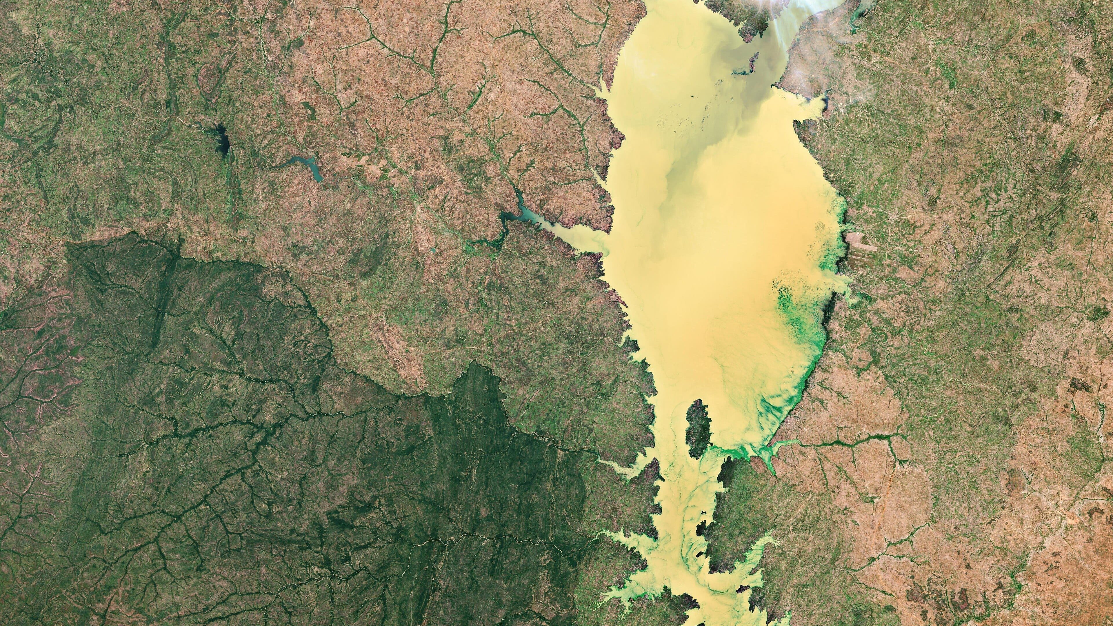 Satellite view of Kainji Lake on the Niger River, Copernicus Sentinel-2, Niger and Kebbi States, Nigeria